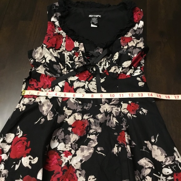 Hot Topic Pinup Rockabilly Rose Corset Dress Size SM - Picture 10 of 13
